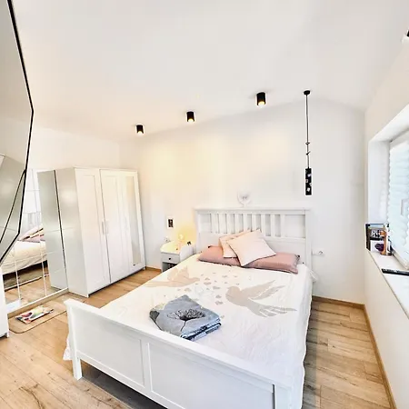 Lovemate Space * Varna