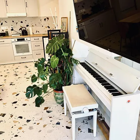 Lovemate Space Апартаменты *